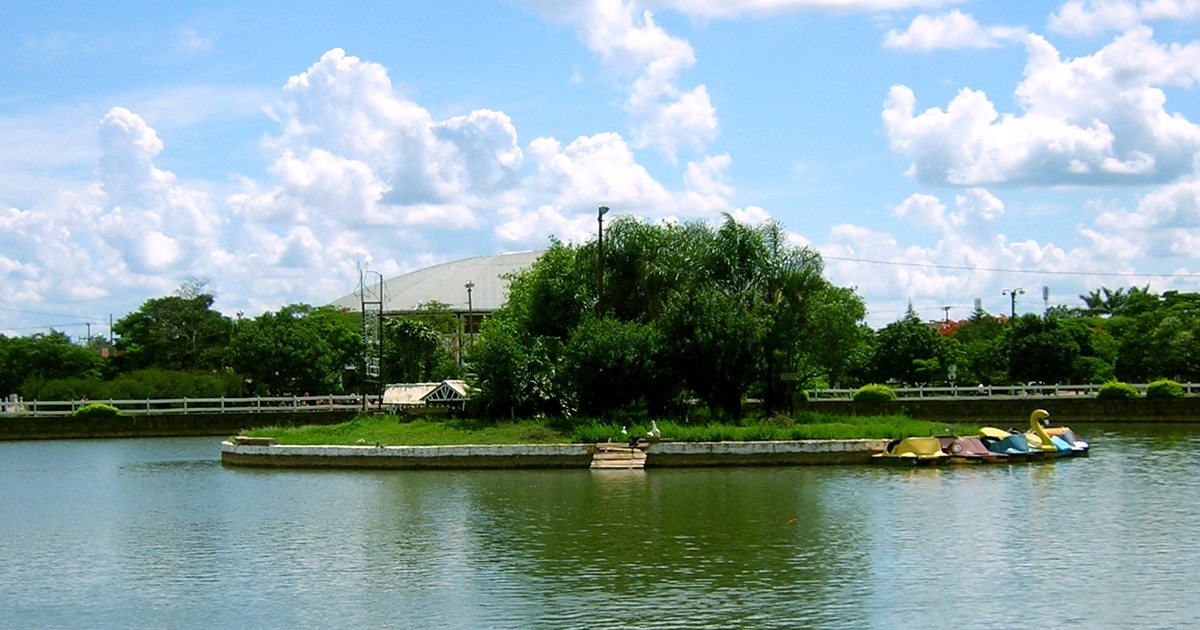 Laguna Punta Porã, parque con lago en Pedro Juan Caballero, la ciudad de Sportivo 2 de Mayo