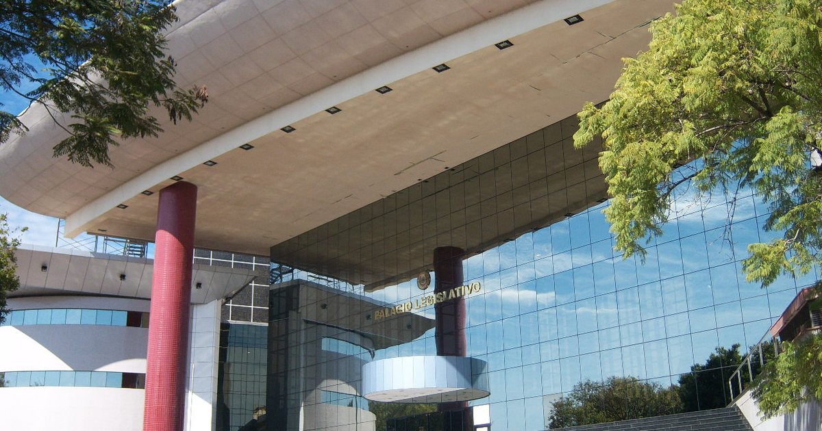 Entrada del Palacio Legislativo, sede del Congreso Nacional, en Asunción