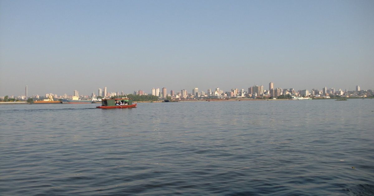 Vista de Asunción desde Chaco'i, al otro lado del río Paraguay