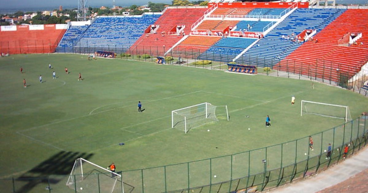 La Nueva Olla, el estadio de Cerro Porteño en Asunción, antes de su remodelación
