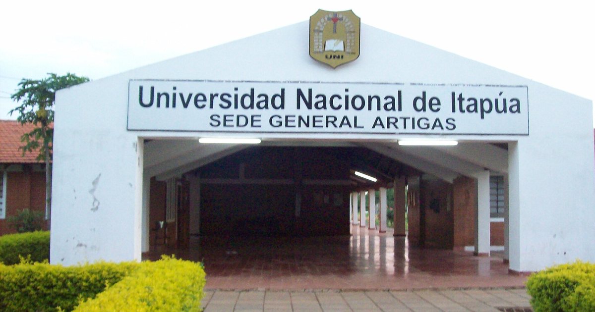 Entrada de la Universidad Nacional de Itapúa, sede General Artigas
