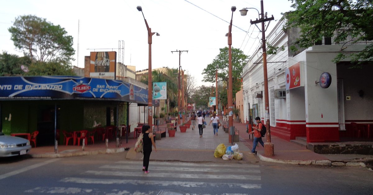 Una calle de San Lorenzo, la ciudad del centro Ñemity, que concentra 21 de las 309 vacancias del concurso