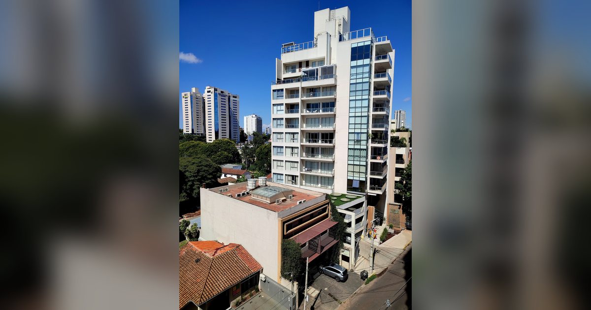 Edificio de departamentos en el barrio Las Lomas de Asunción