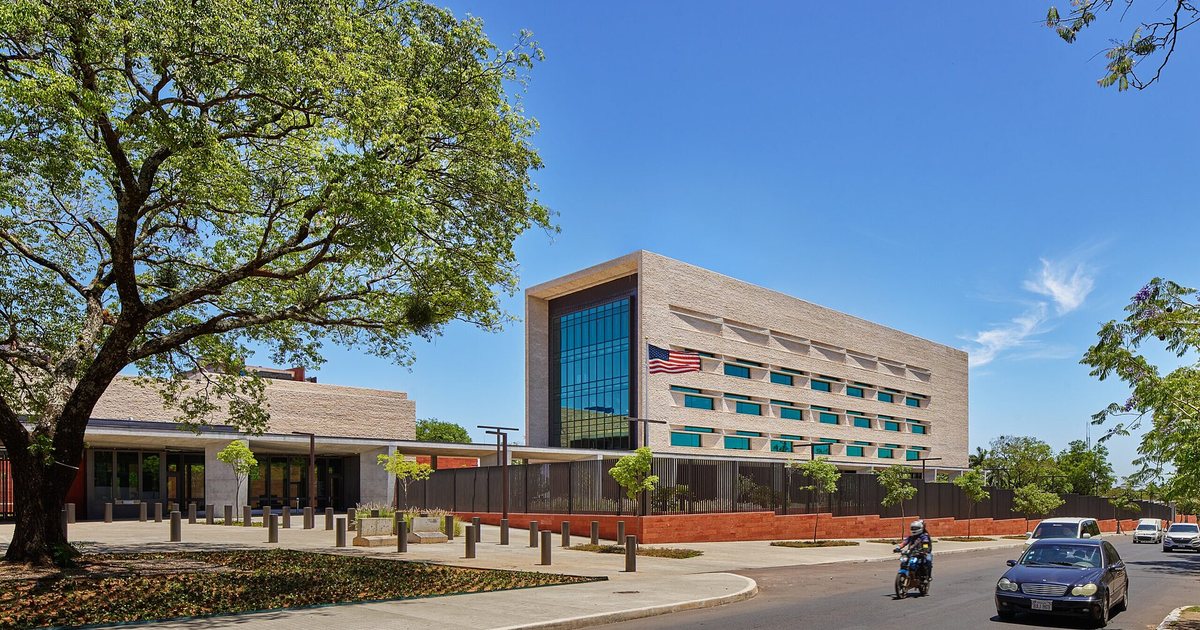 Edificio de la Embajada de Estados Unidos en Asunción