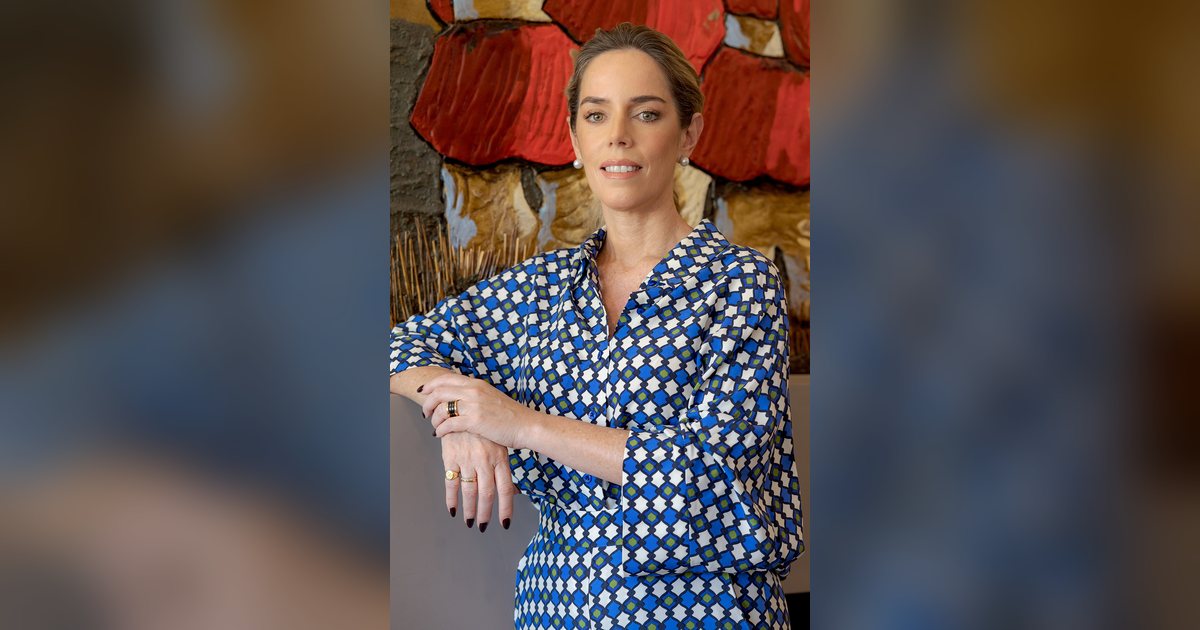 Retrato de la primera dama de Paraguay, Leticia Ocampos, impulsora del programa Familias de la Guarda