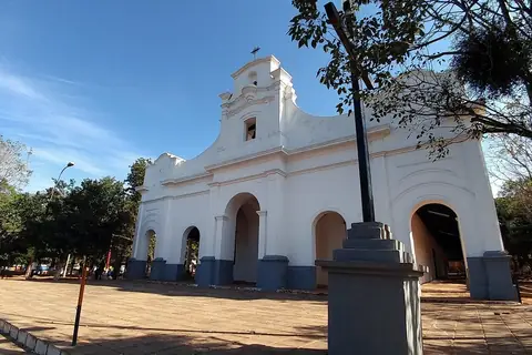 Iglesia de la Virgen de la Candelaria, patrona de Capiatá, en Central