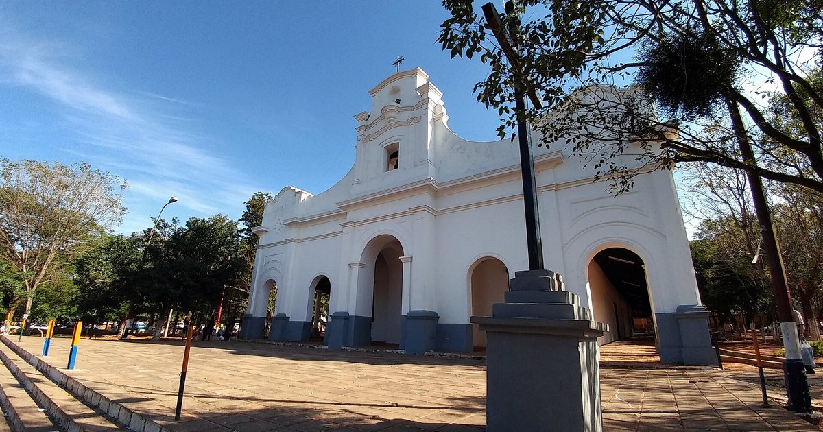 Iglesia de la Virgen de la Candelaria, patrona de Capiatá, en Central