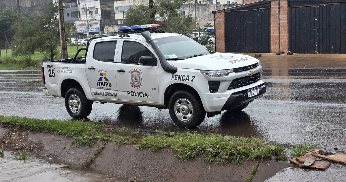 Patrullera de la Policía Nacional en Encarnación