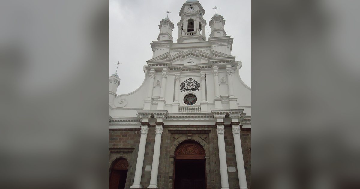 La iglesia matriz de Sangolquí, Ecuador, la ciudad del valle de Los Chillos donde está el estadio de Independiente del Valle