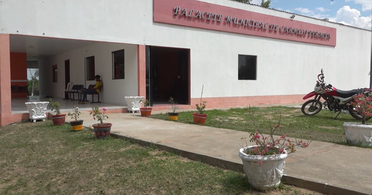 Palacete municipal de Carmelo Peralta, ciudad del Alto Paraguay donde arranca el puente de la Bioceánica hacia Brasil