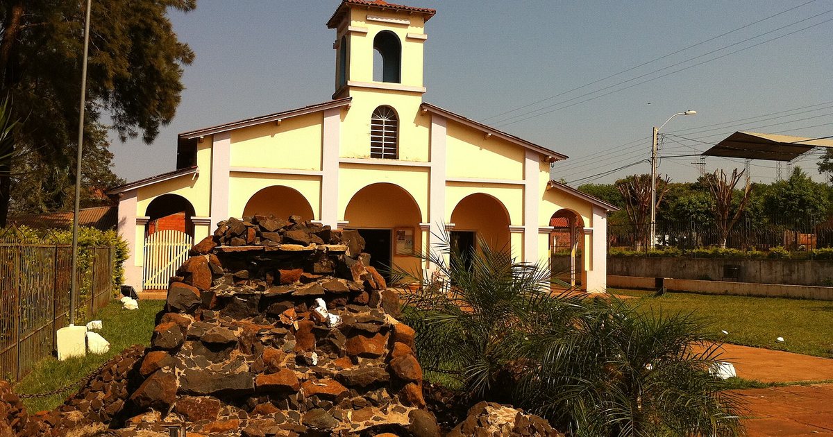 Iglesia de San José Obrero en el centro de Campo 9, Dr. Juan Eulogio Estigarribia, Caaguazú