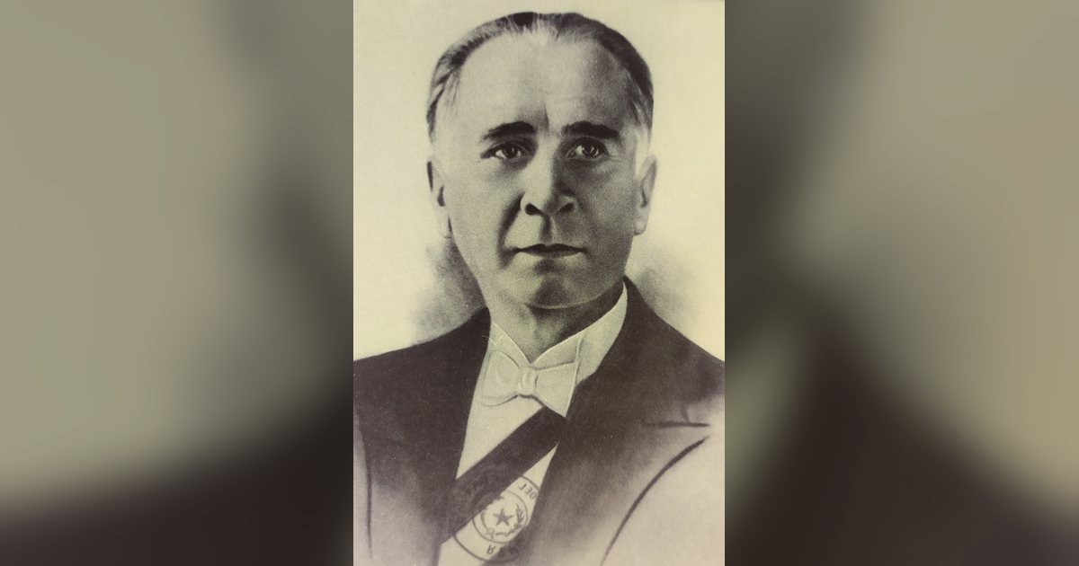 Retrato de Juan Manuel Frutos con la banda presidencial; presidente provisional del Paraguay en 1948