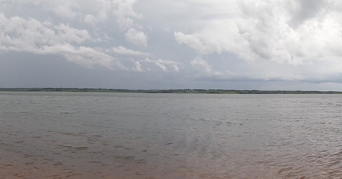 Embalse del río Yguazú, límite natural entre Caaguazú y Alto Paraná