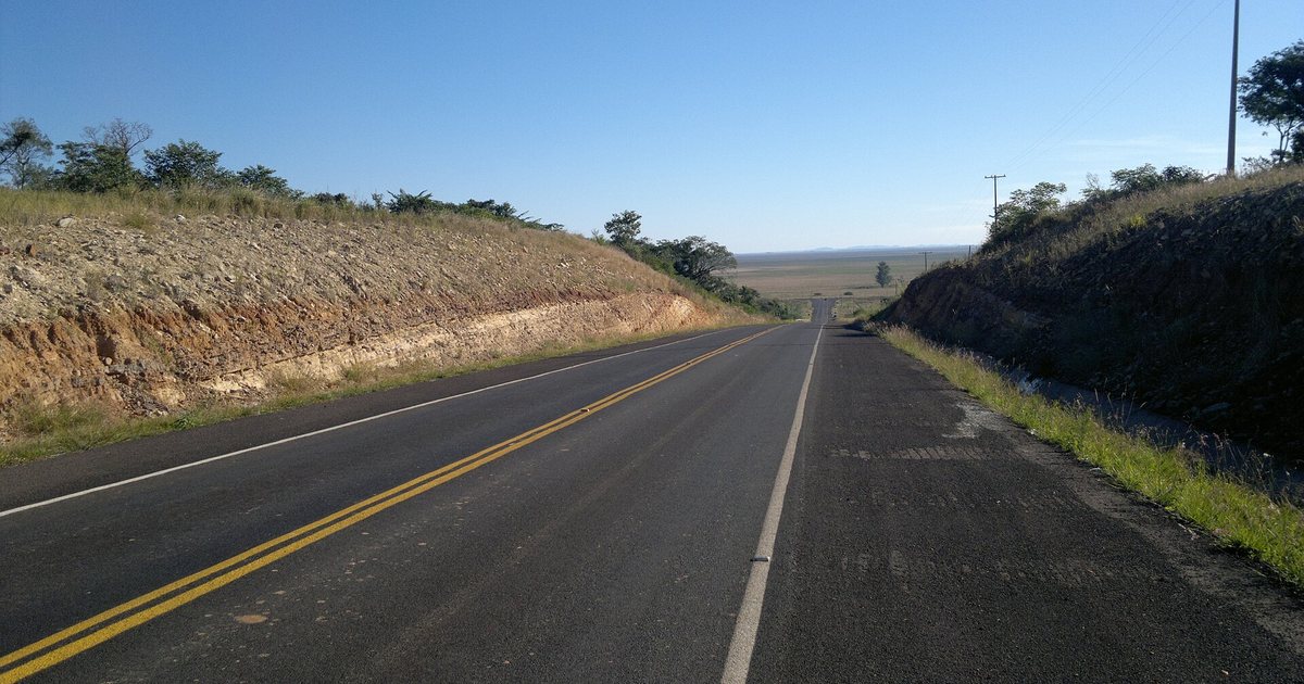 Ruta PY08 en la entrada sur de San Pedro del Paraná, Itapúa