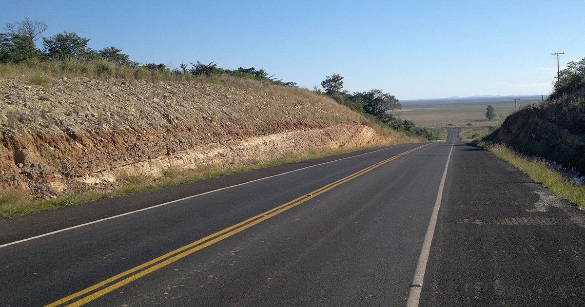 Ruta PY08 en la entrada sur de San Pedro del Paraná, Itapúa