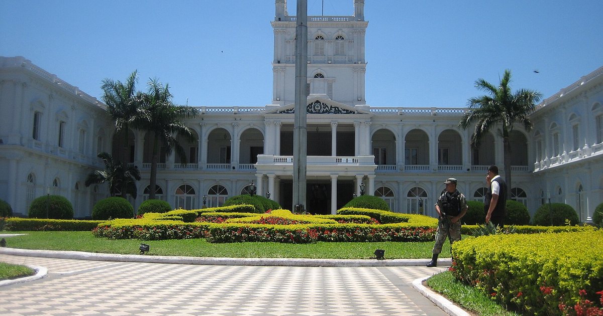 Fachada del Palacio de López, sede de la Presidencia de la República, en Asunción