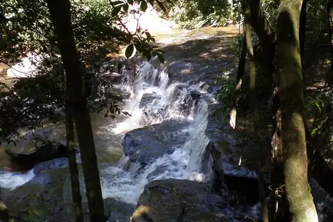 Cascadas del arroyo en Chololó, en Piribebuy, Cordillera